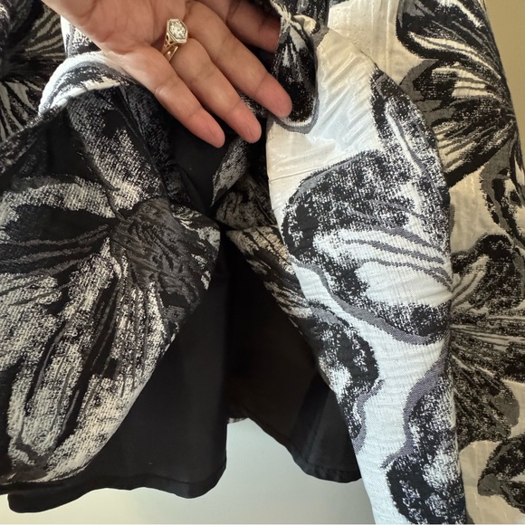 Vera Wang Black and White Floral Cocktail Mini Dress - Picture 8 of 11